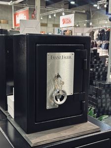 Hovedbilde Franz J&auml;ger Sikkerhetsskap Mini Key Excl 2026